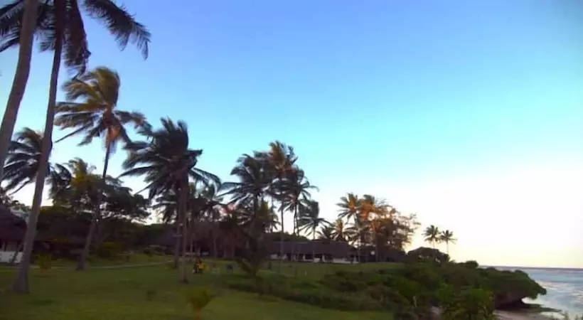 Hillpark Hotel   Tiwi Beach