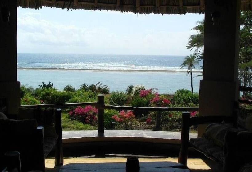 Hillpark Hotel Tiwi Beach