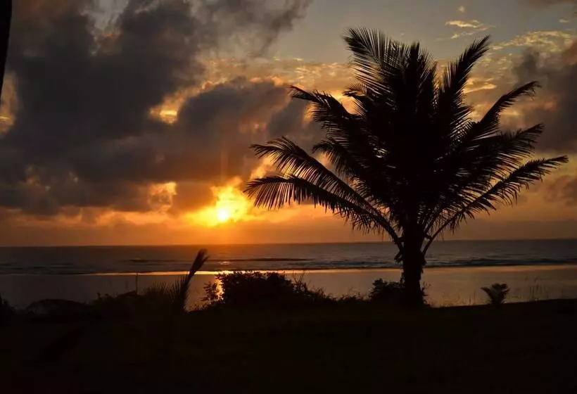 Hillpark Hotel   Tiwi Beach