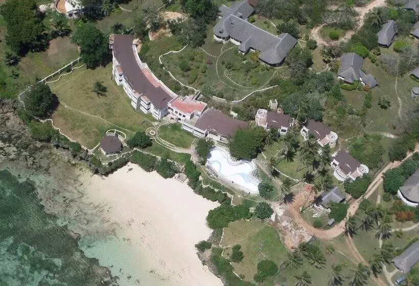 Hillpark Hotel   Tiwi Beach