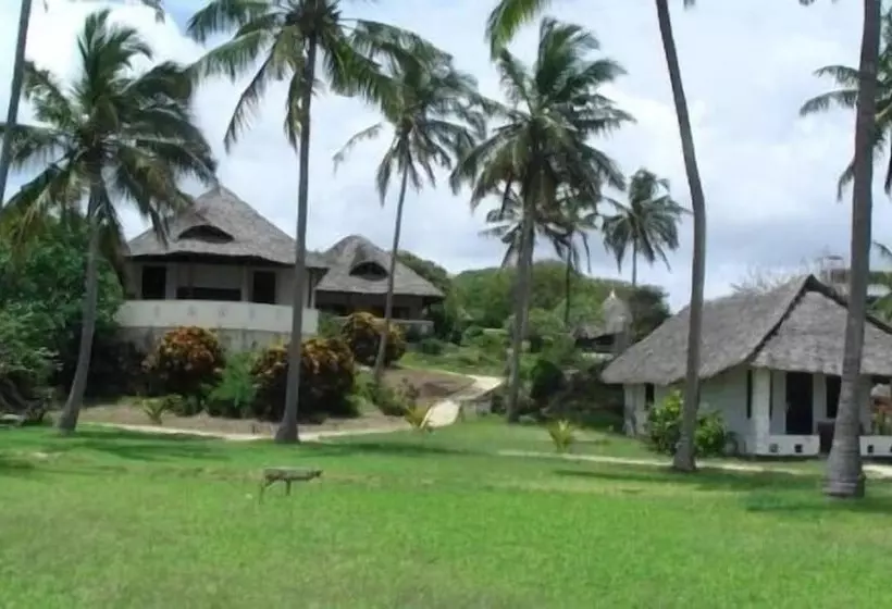 Hillpark Hotel   Tiwi Beach