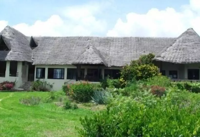 Hillpark Hotel   Tiwi Beach