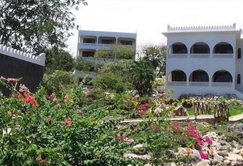 Hillpark Hotel Tiwi Beach