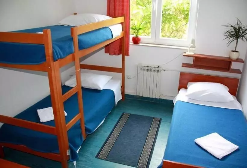 Hostel Dujam