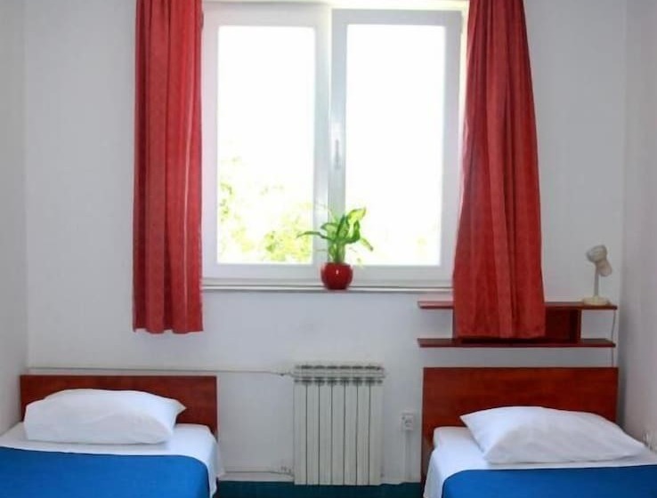 Hostel Dujam