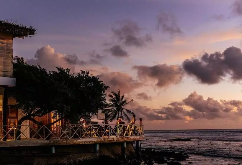هتل Cinnamon Dhonveli Maldives