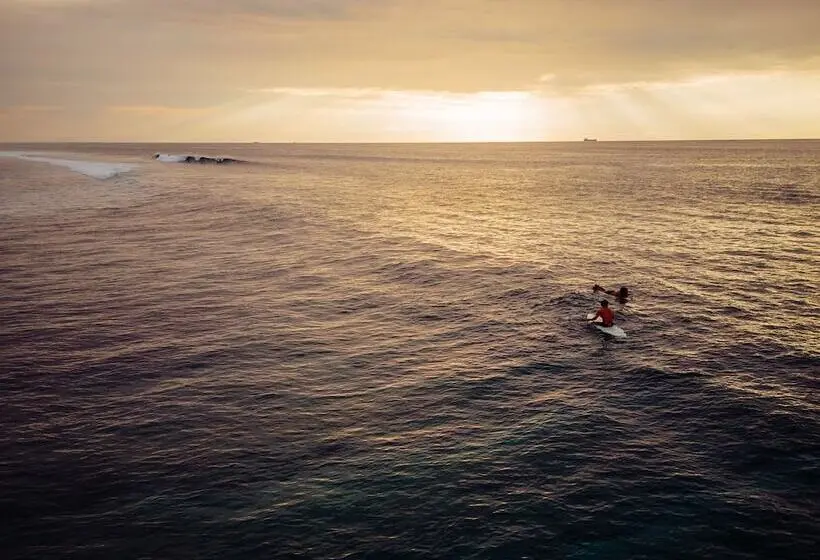 هتل Cinnamon Dhonveli Maldives