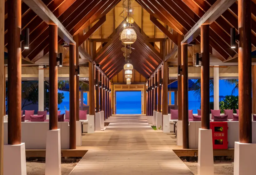 هتل Cinnamon Dhonveli Maldives