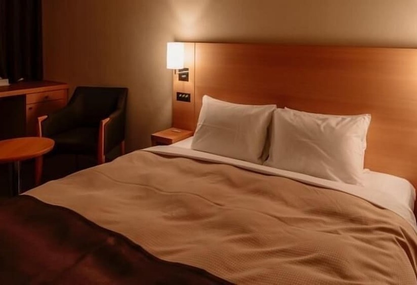 בית מלון כפרי Hachinohe Park