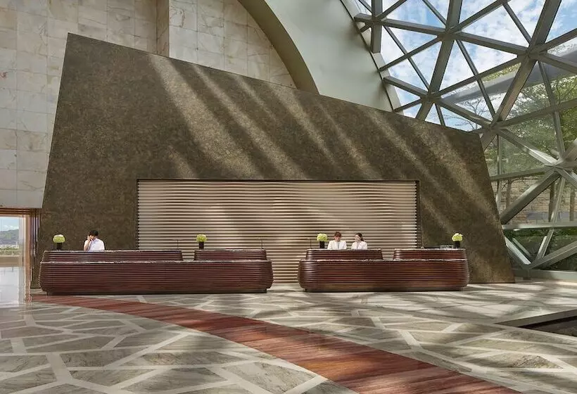 Отель Intercontinental Shenzhen Dameisha Resort, An Ihg