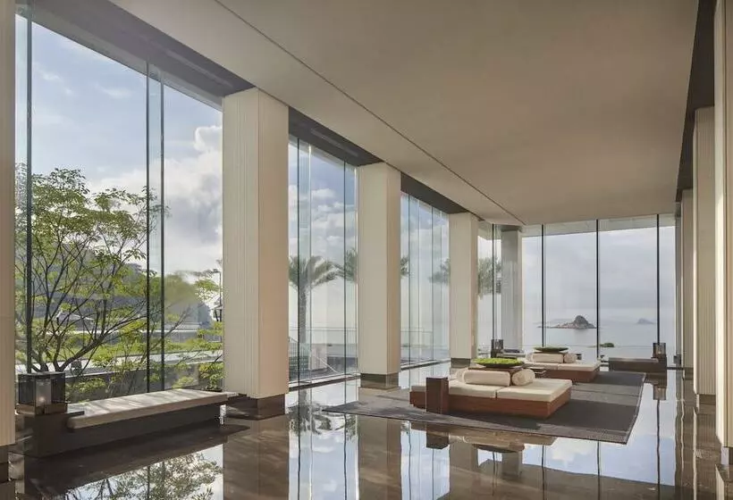 Отель Intercontinental Shenzhen Dameisha Resort, An Ihg