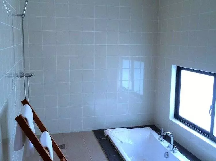 هتل Paradis D Ouvéa