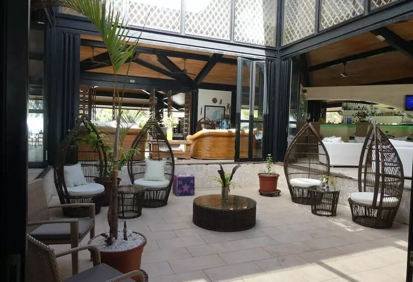 هتل Paradis D Ouvéa