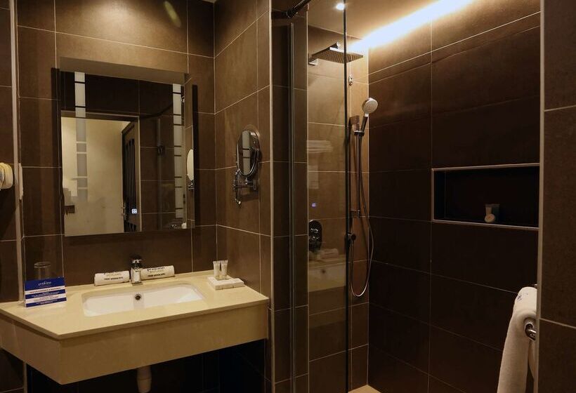 Отель Prideinn Westlands Luxury Boutique