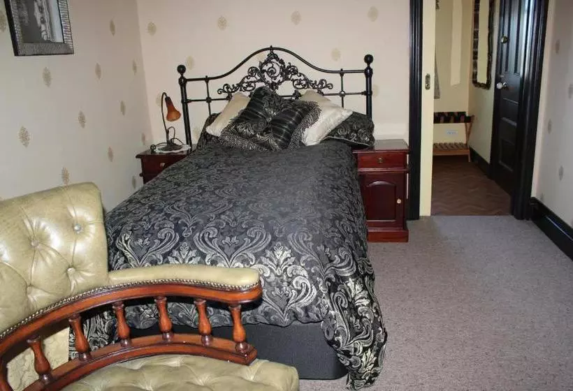 Отель Safari Lodge