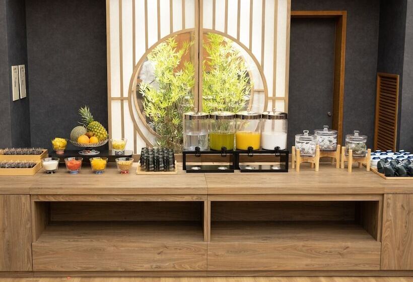 Hotel Sakura Ureshino