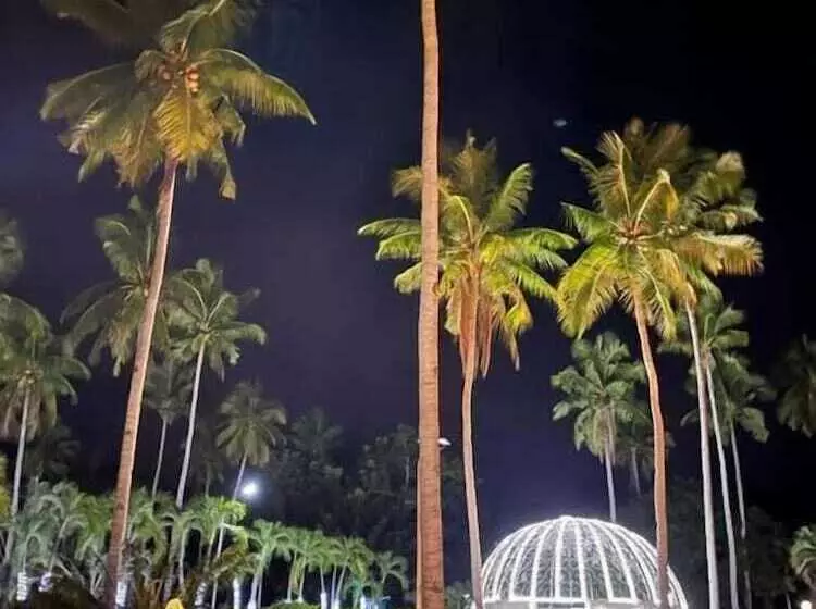 בית מלון כפרי San Remigio Beach Club Sports And Leisure Resort