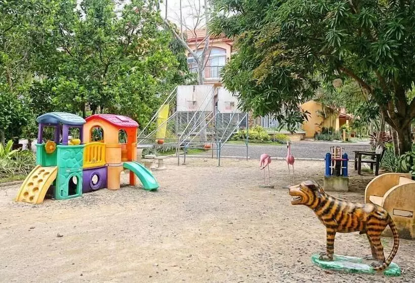 בית מלון כפרי San Remigio Beach Club Sports And Leisure Resort