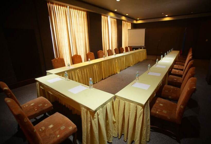 בית מלון כפרי Vista Mar Beach Resort And Country Club