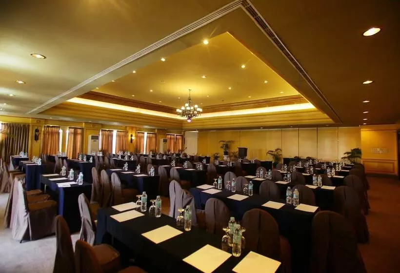 Hotelli Vista Mar Beach Resort And Country Club