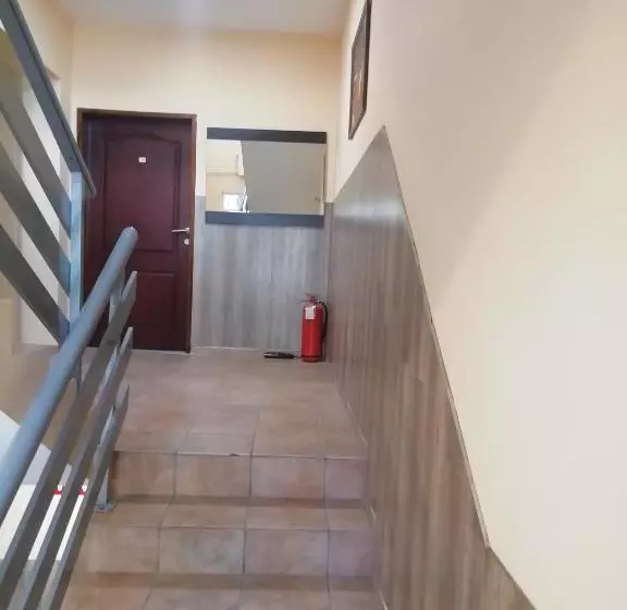 Hotelli Accommodation Elegance