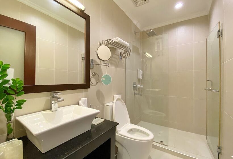 Otel Jony S Beach Resort