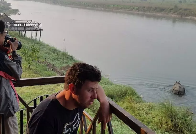 هتل Jungle Wildlife Camp