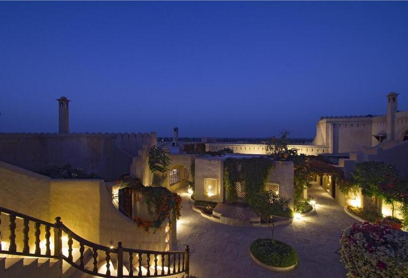 هتل Mihir Garh