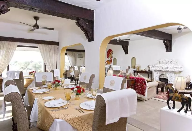 Отель Mihir Garh