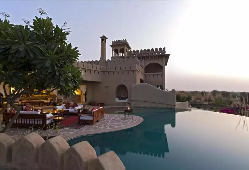 Отель Mihir Garh