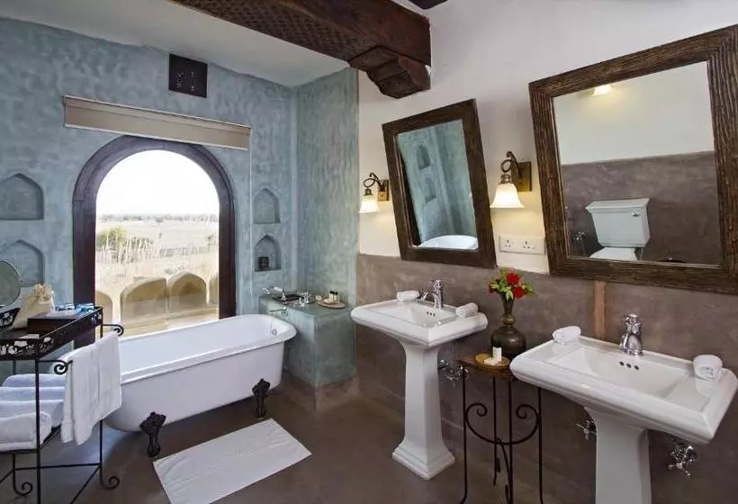 Отель Mihir Garh