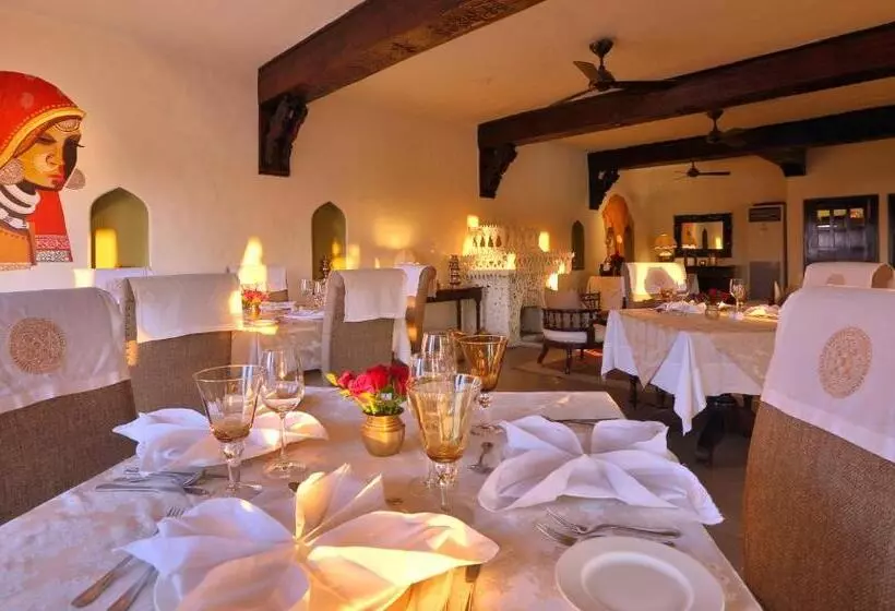 Отель Mihir Garh