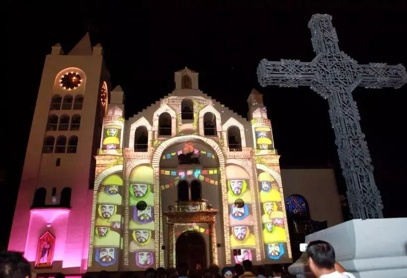 Отель San Miguel, En El Centro  Desayuno Gratis