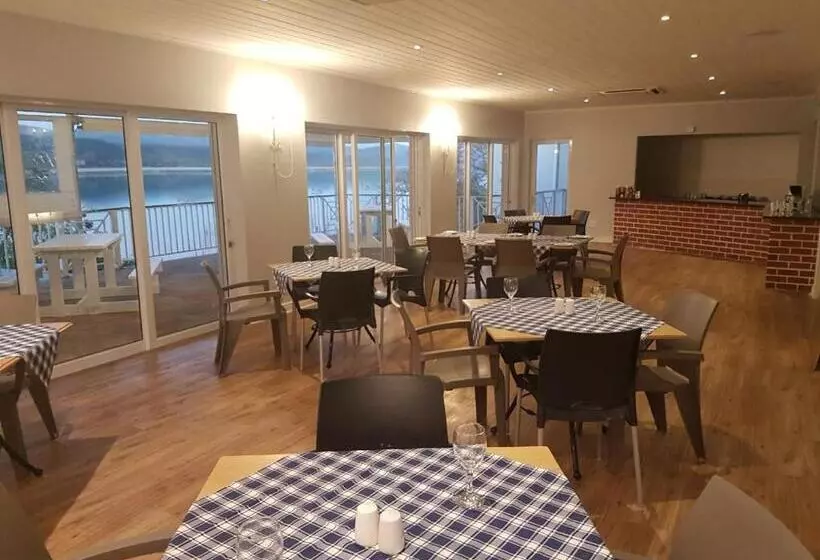 هتل Lake Pleasant