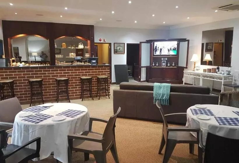 هتل Lake Pleasant