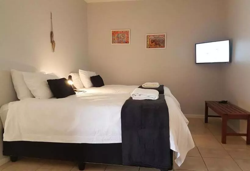 هتل Lake Pleasant