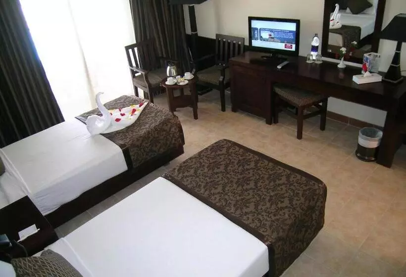 Royal Brayka Beach Resort