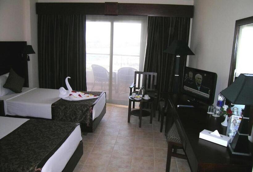 Royal Brayka Beach Resort