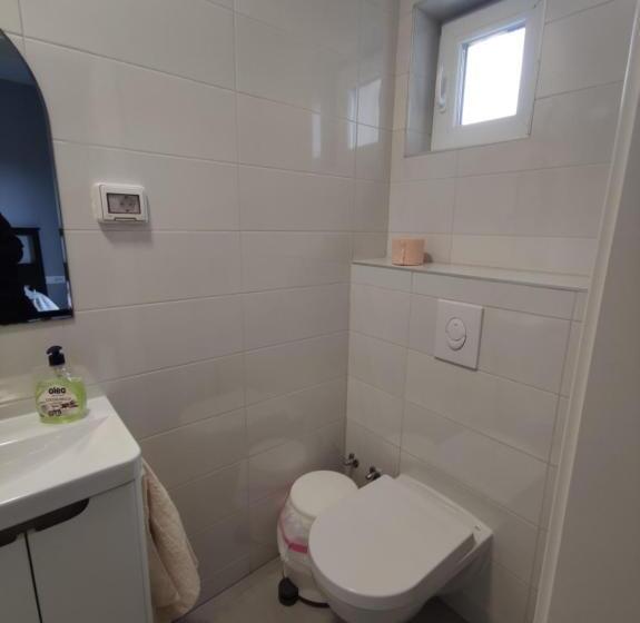 Subtub Hostel Makarska