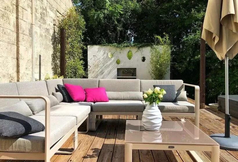 ベッドアンドブレックファースト Maison De Plumes