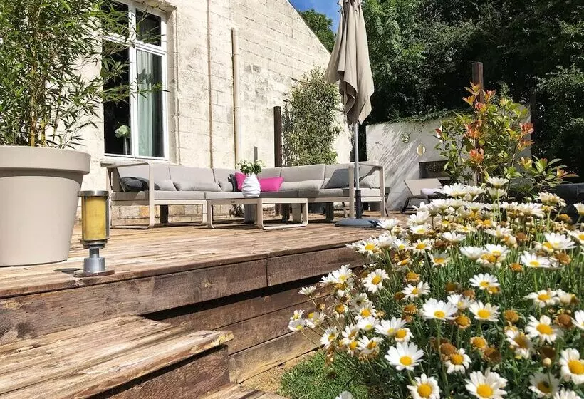 ベッドアンドブレックファースト Maison De Plumes