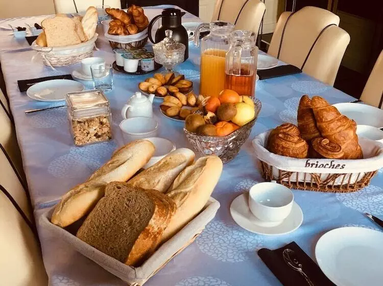 ベッドアンドブレックファースト Maison De Plumes