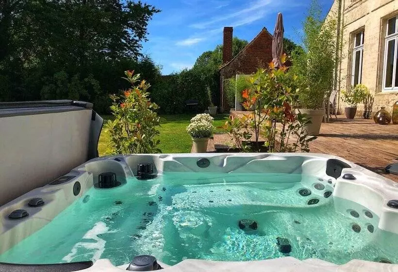 ベッドアンドブレックファースト Maison De Plumes