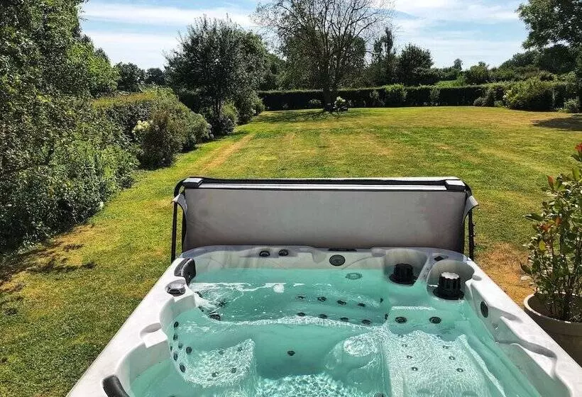 ベッドアンドブレックファースト Maison De Plumes