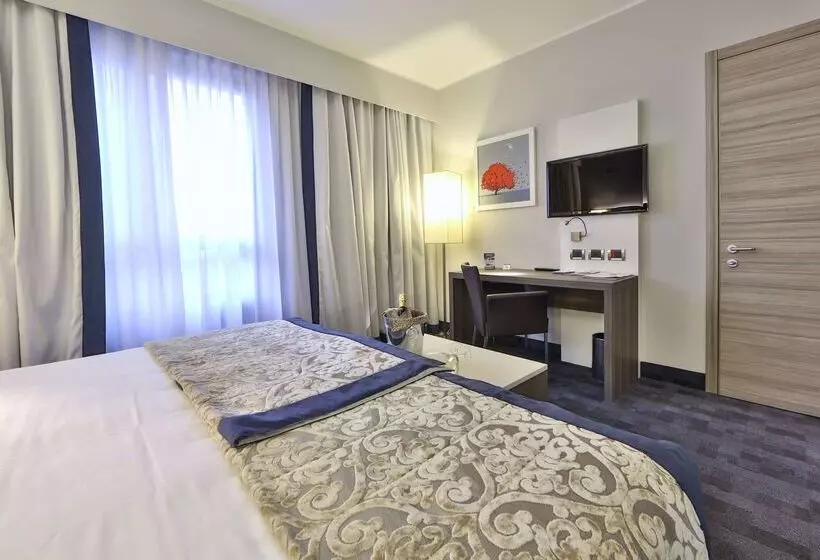 هتل Best Western Plus Borgolecco