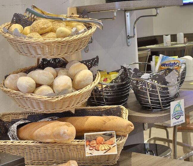 בית מלון כפרי Best Western Plus Borgolecco