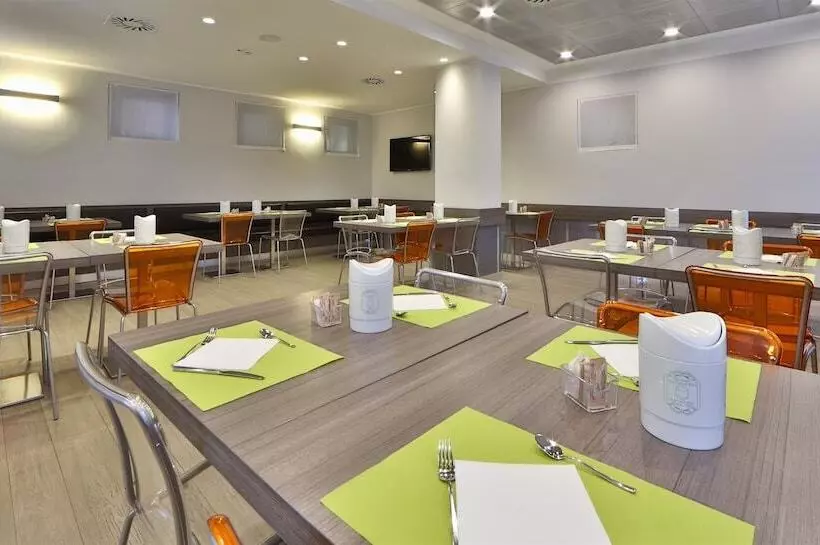 هتل Best Western Plus Borgolecco