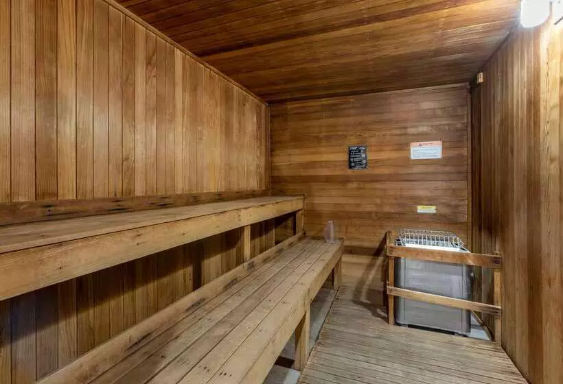 בית מלון כפרי Comfort Inn & Suites