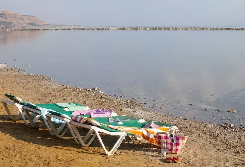 בית מלון כפרי David Dead Sea Resort & Spa