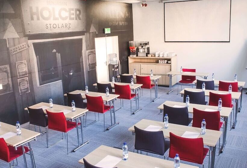 בית מלון כפרי Ibis Krakow Stare Miasto